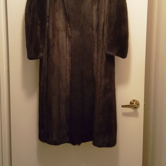 Antonovich Furs Blackglama Overcoat Mink Fur - Picture 3 of 7